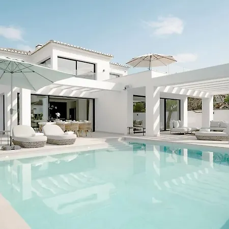 Modern 4 Beds Luxe 550m To Canas Beach! Villa *