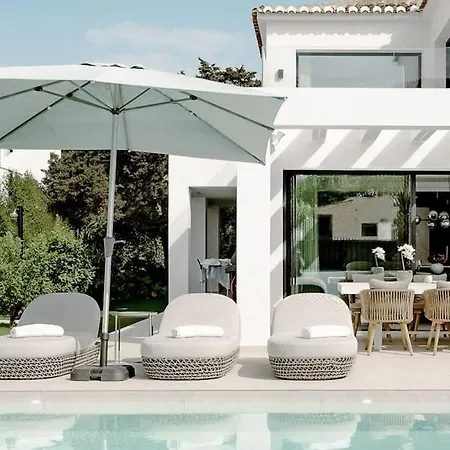 Modern 4 Beds Luxe 550m To Canas Beach! Villa *