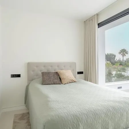 Modern 4 Beds Luxe 550m To Canas Beach! Villa Marbella